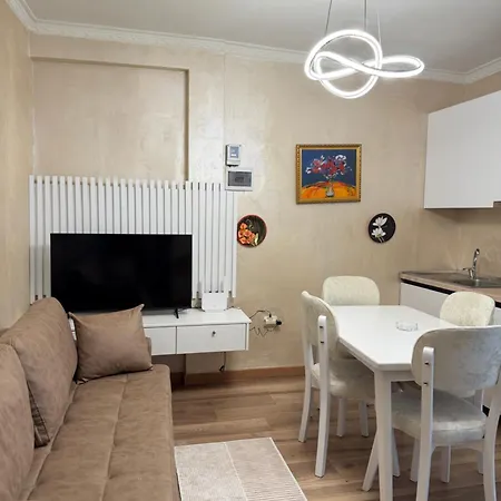 Luxury 2 Near Square 21 Daire *