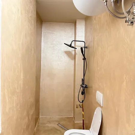 Luxury 2 Near Square 21 Daire *