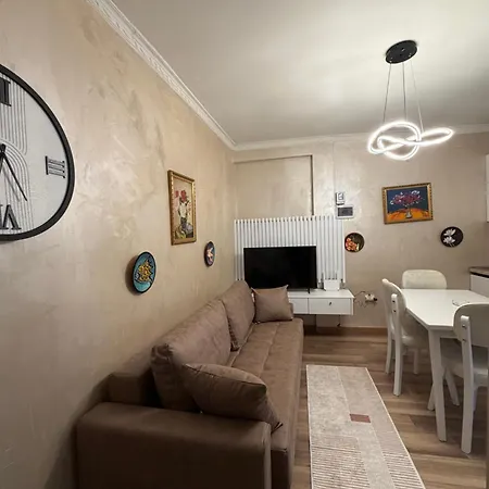 Daire Luxury 2 Near Square 21 Tiran