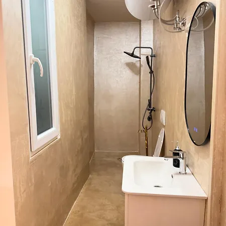 Luxury 2 Near Square 21 Daire *