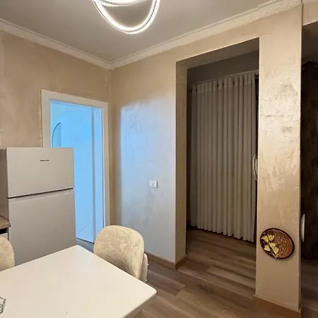 Daire Luxury 2 Near Square 21 Tiran